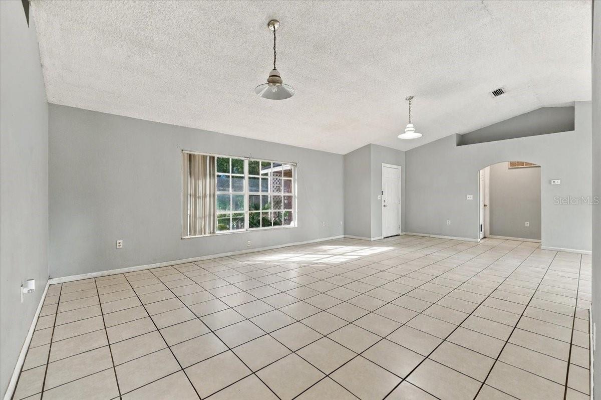 107 FLORIDA GRACKLE COURT, Frostproof, FL 33843