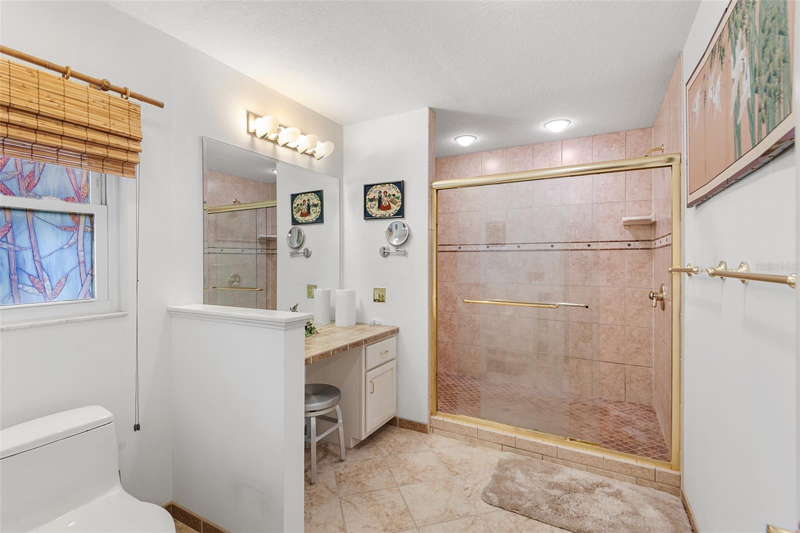 Primary bath