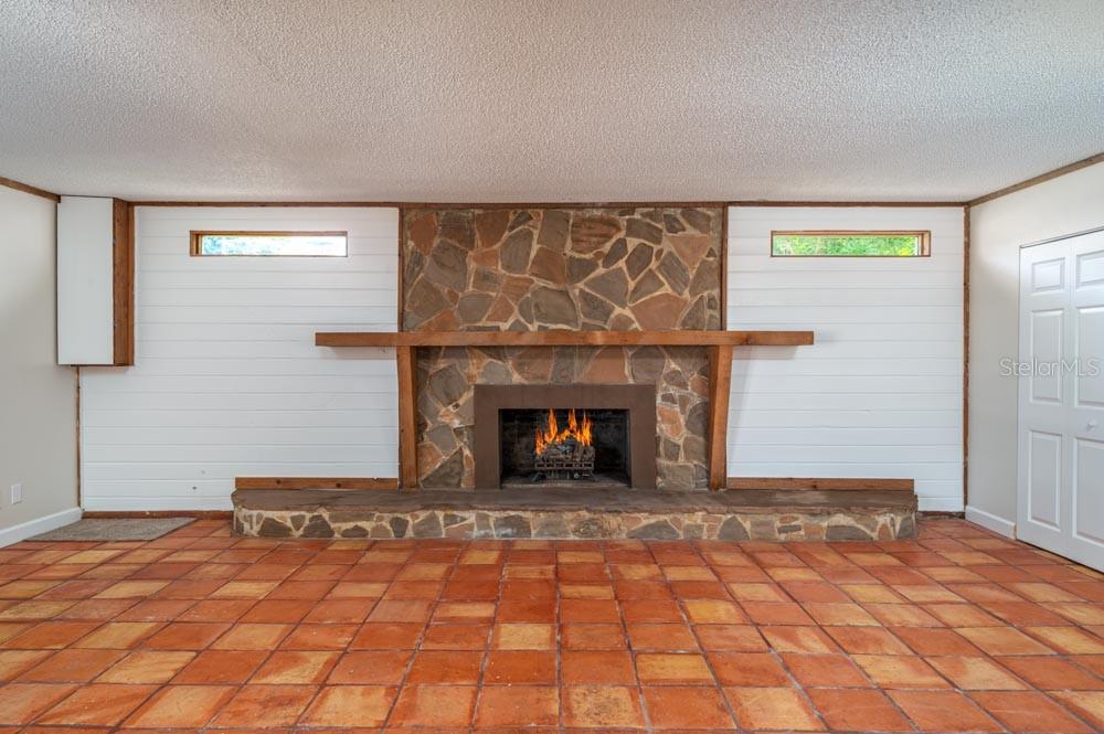 525 S TANGERINE COURT, Eagle Lake, FL 33839 525 S TANGERINE COURT, Eagle Lake, FL 33839