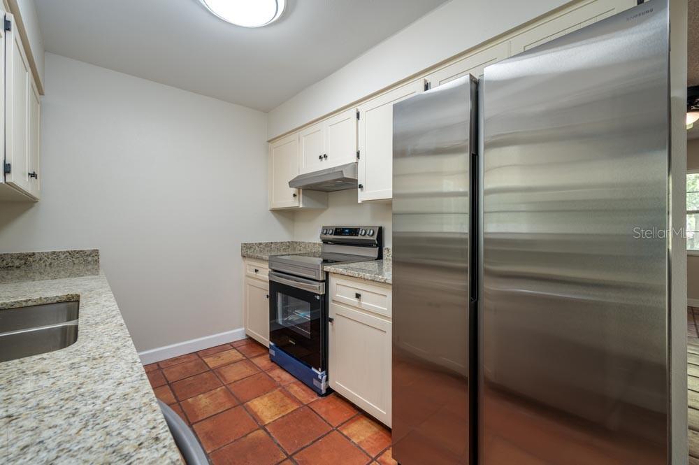 525 S TANGERINE COURT, Eagle Lake, FL 33839 525 S TANGERINE COURT, Eagle Lake, FL 33839