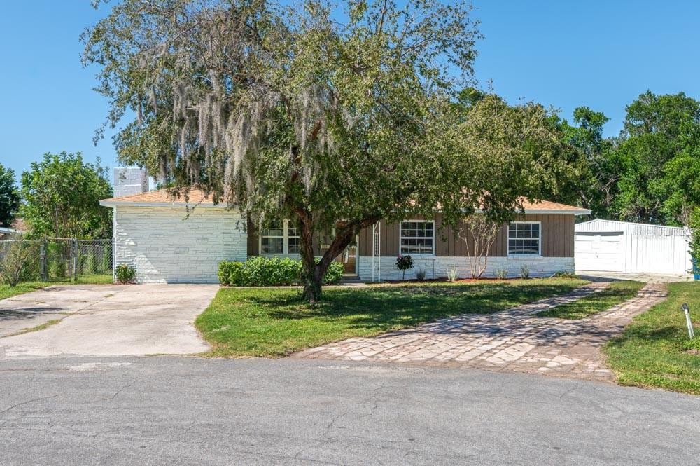 525 S TANGERINE COURT, Eagle Lake, FL 33839 525 S TANGERINE COURT, Eagle Lake, FL 33839