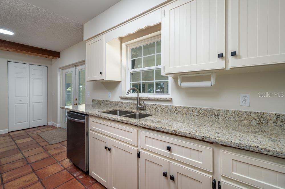 525 S TANGERINE COURT, Eagle Lake, FL 33839 525 S TANGERINE COURT, Eagle Lake, FL 33839