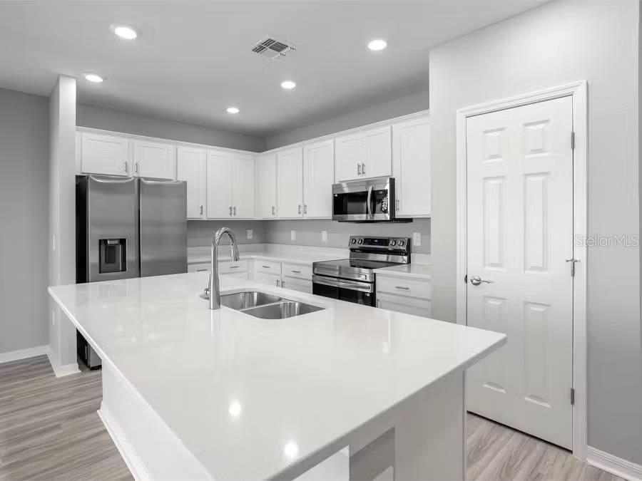 517 VITTORIO DRIVE, Winter Haven, FL 33884 517 VITTORIO DRIVE, Winter Haven, FL 33884