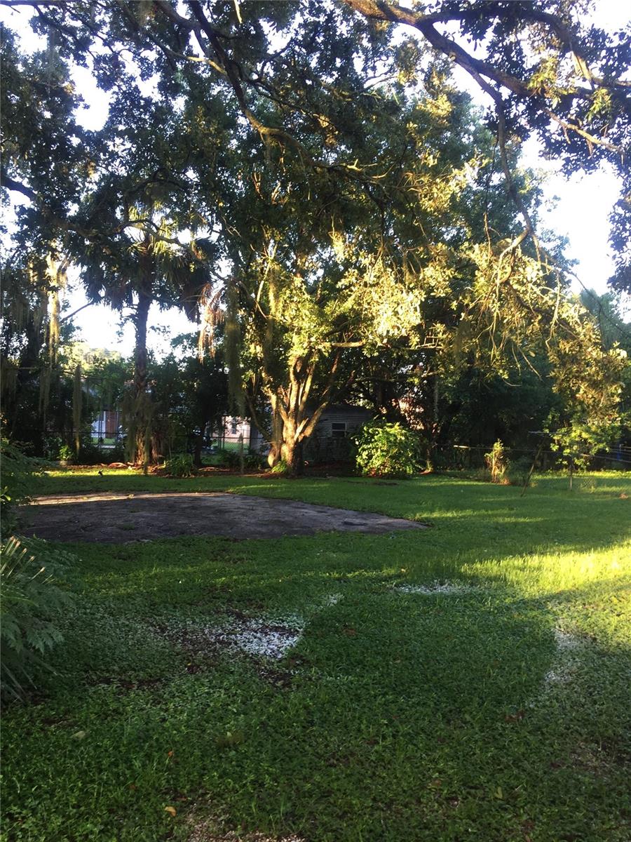 124 BASSEDENA CIRCLE S, Lakeland, FL 33805