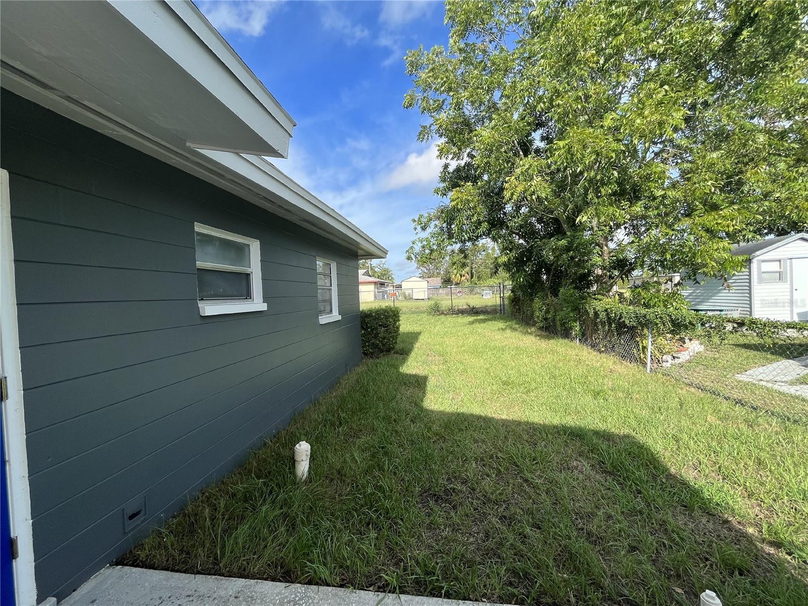 2025 4TH STREET NE, Winter Haven, FL 33881