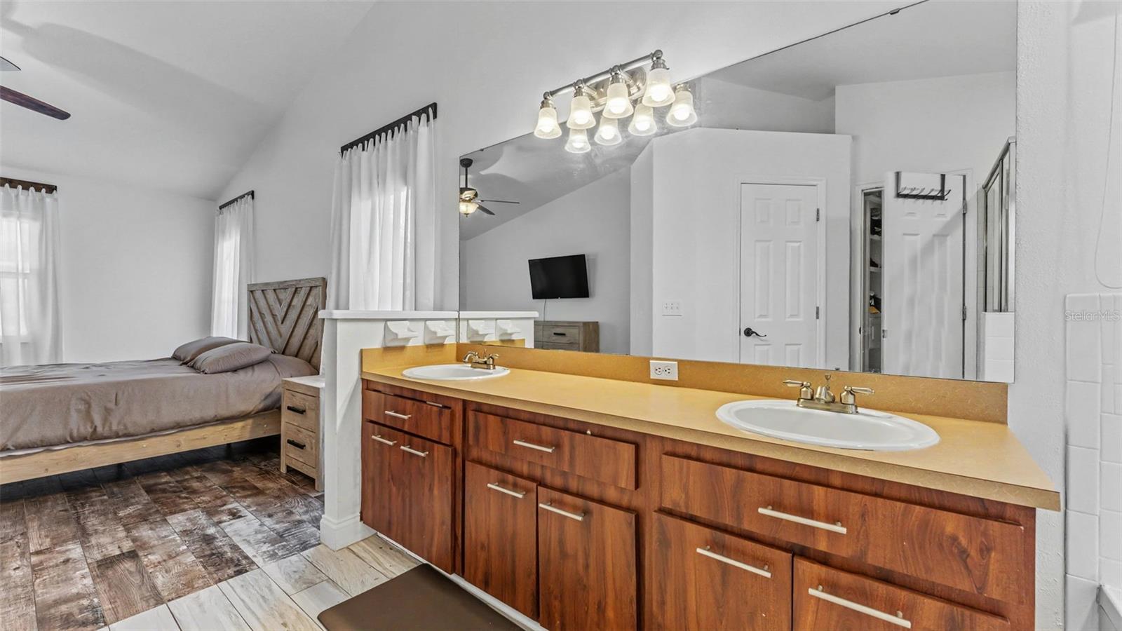 2314 EASTMEADOWS COURT, Lakeland, FL 33812
