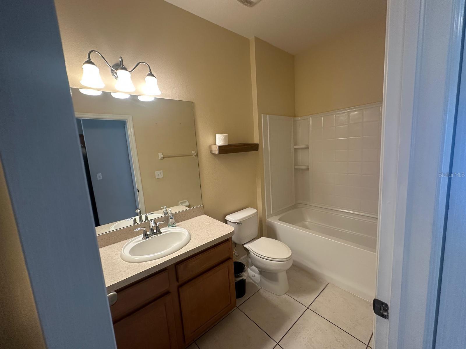 4182 WINDING VINE DRIVE, Lakeland, FL 33812 4182 WINDING VINE DRIVE, Lakeland, FL 33812
