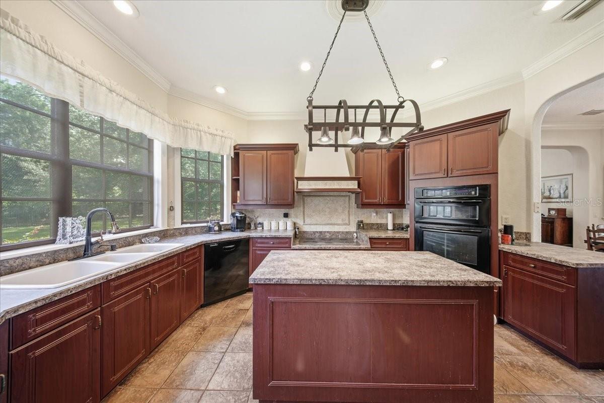 6815 CONLEY DRIVE, Polk City, FL 33868