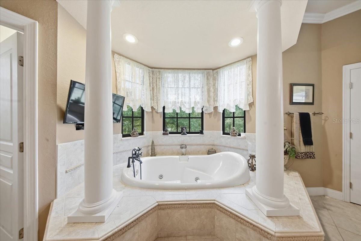 6815 CONLEY DRIVE, Polk City, FL 33868