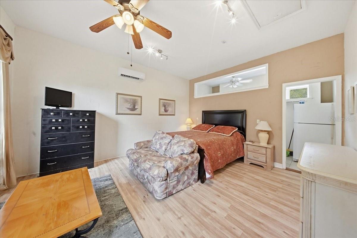 6815 CONLEY DRIVE, Polk City, FL 33868