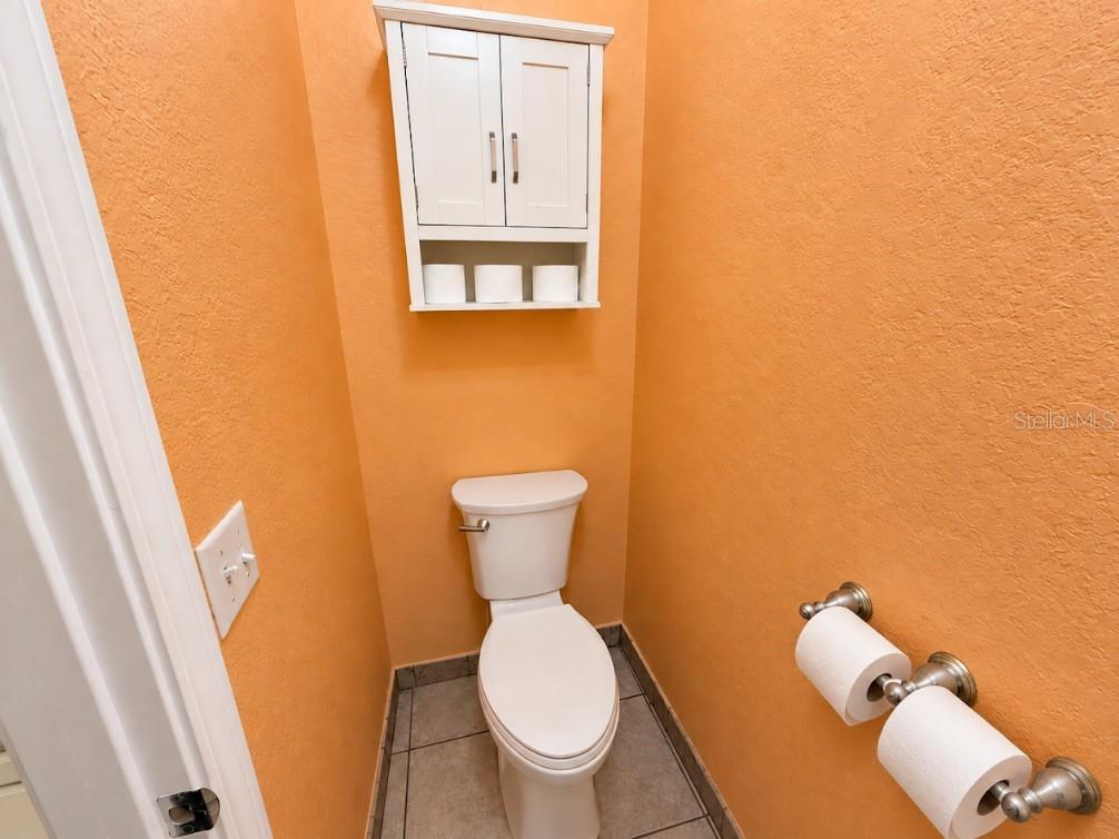 8166 WOODVINE CIRCLE, Lakeland, FL 33810