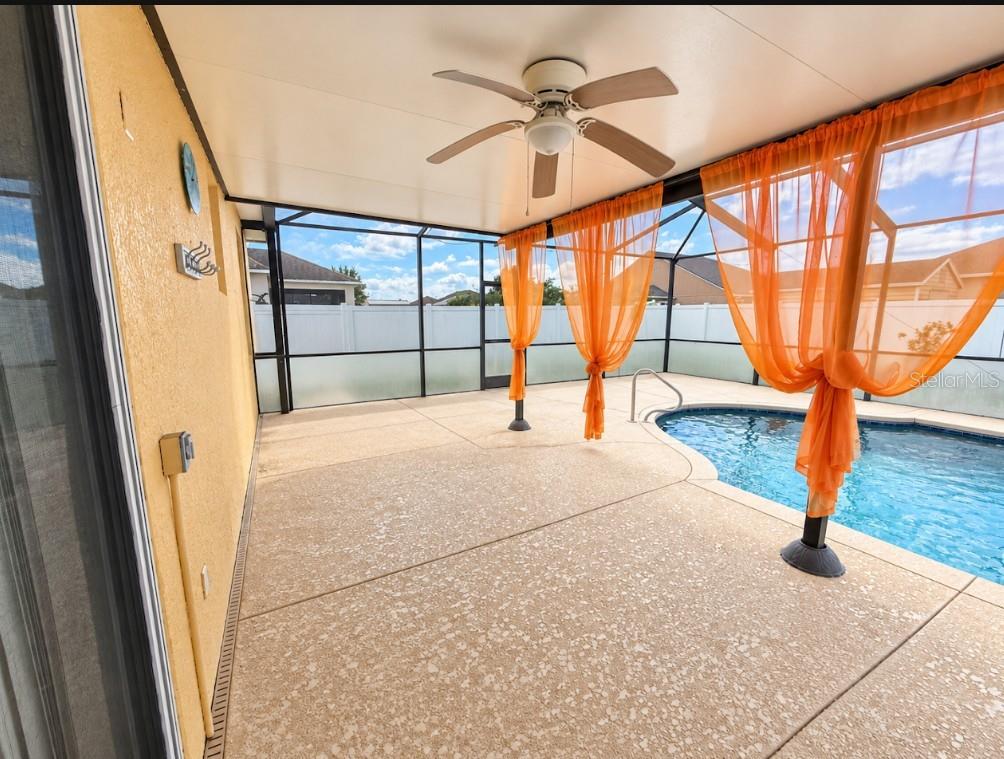 8166 WOODVINE CIRCLE, Lakeland, FL 33810