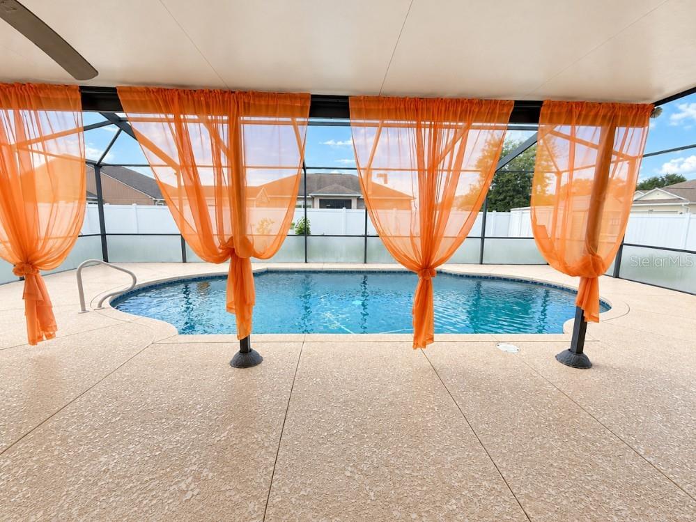 8166 WOODVINE CIRCLE, Lakeland, FL 33810