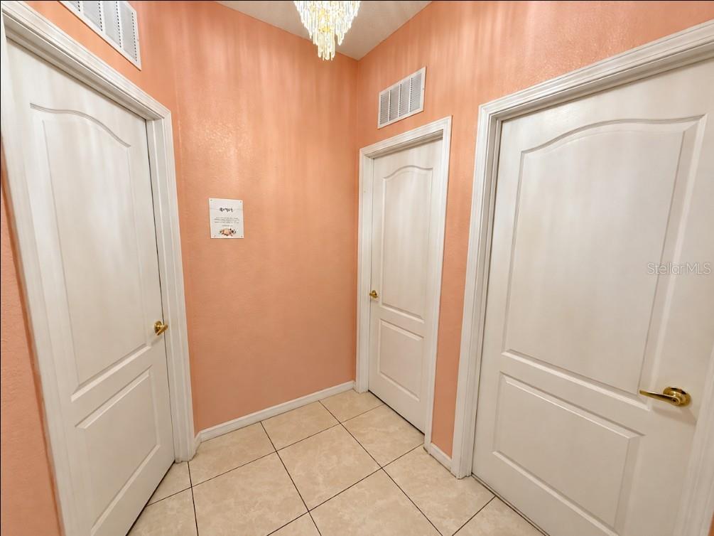 8166 WOODVINE CIRCLE, Lakeland, FL 33810