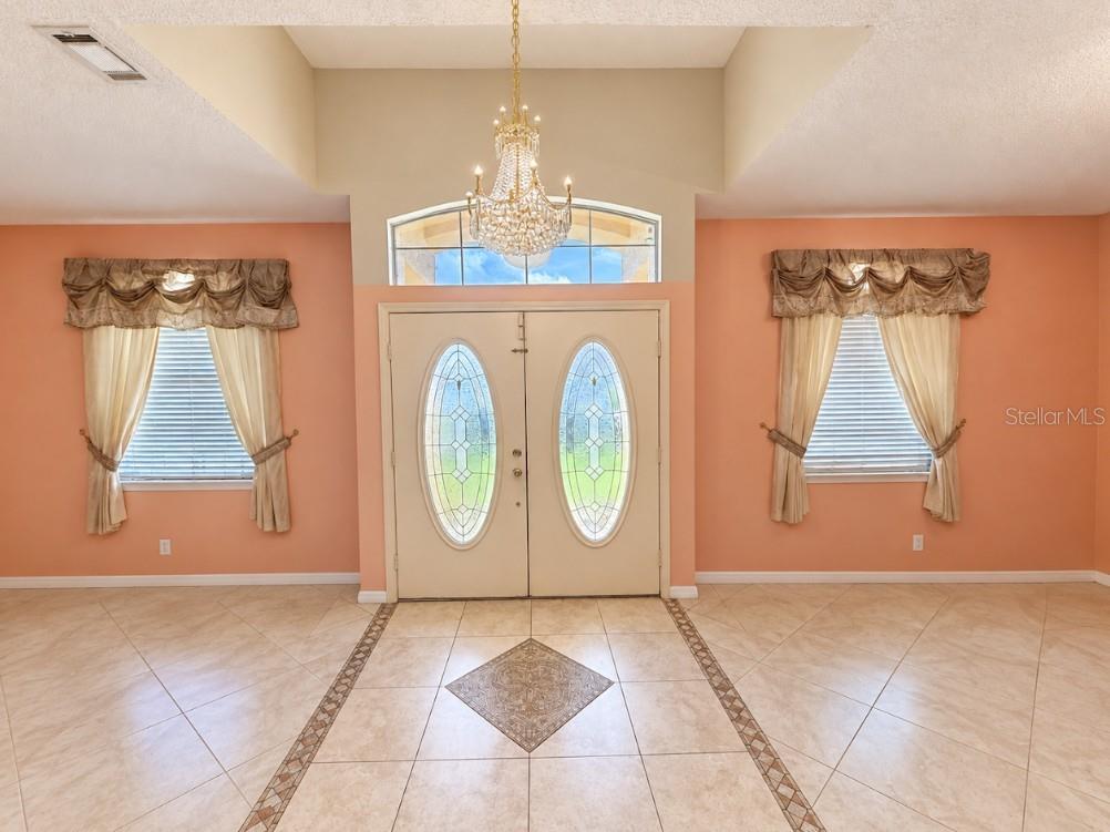8166 WOODVINE CIRCLE, Lakeland, FL 33810