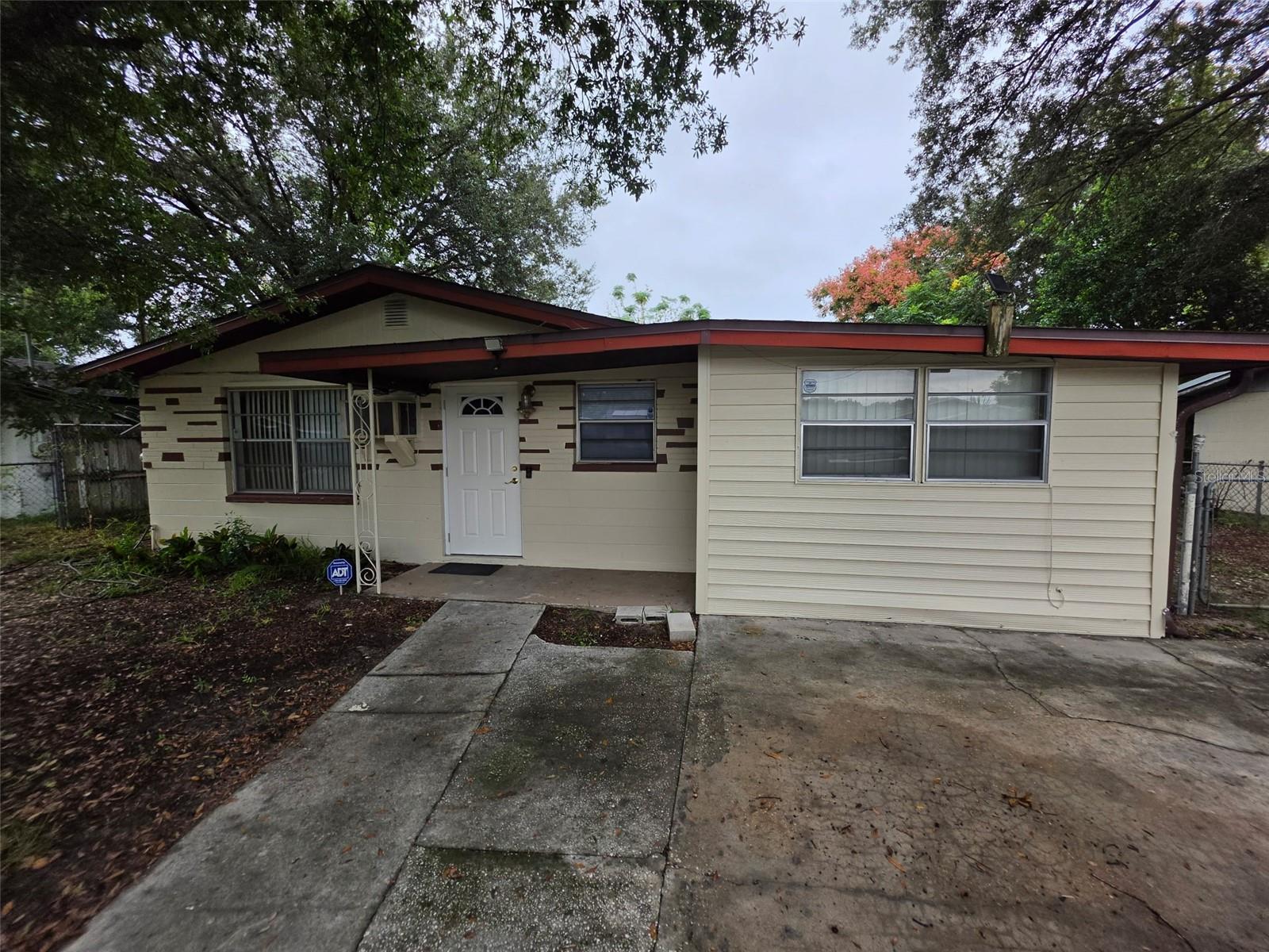 213 4TH JPV STREET, Winter Haven, FL 33880