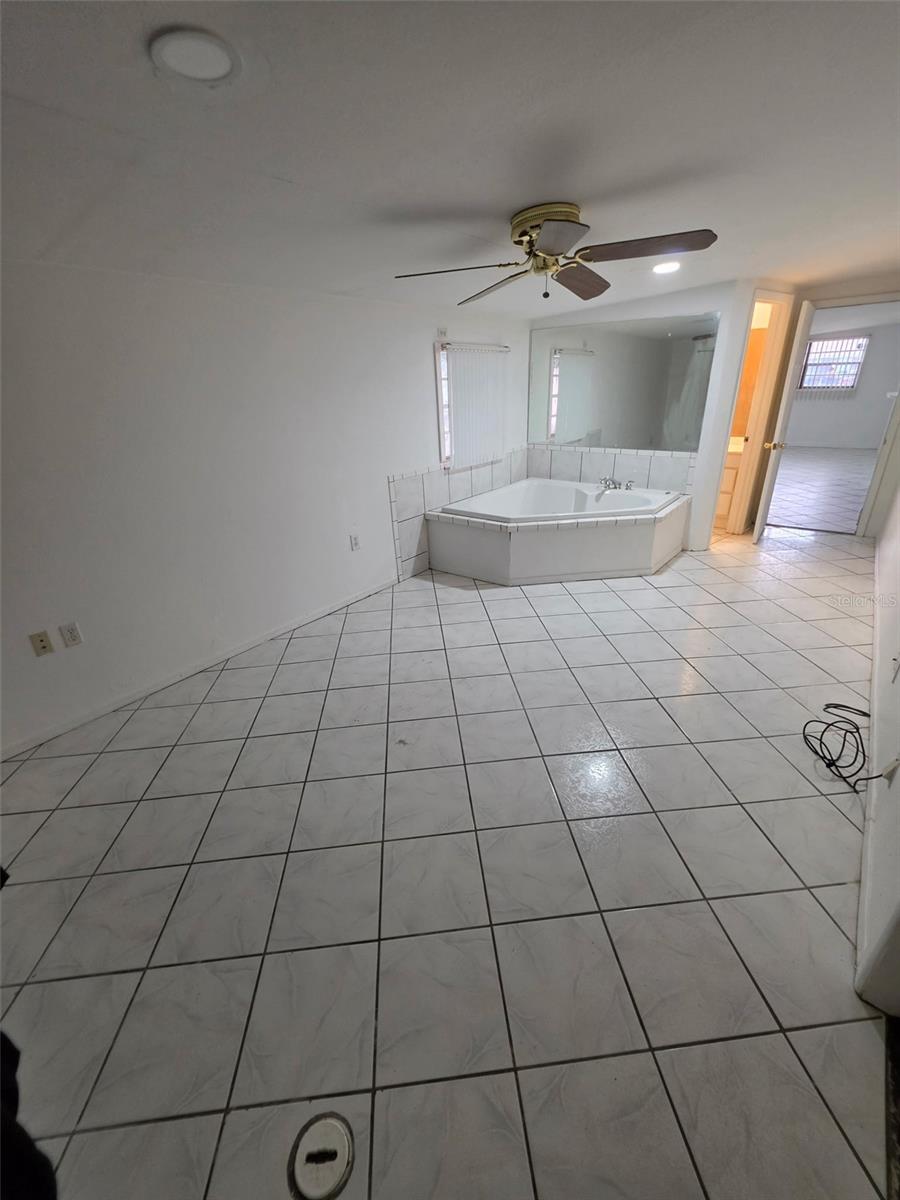 213 4TH JPV STREET, Winter Haven, FL 33880