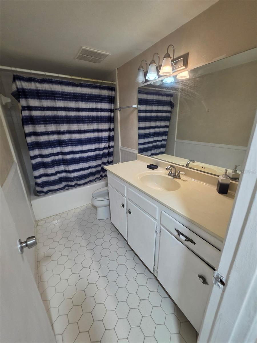 213 4TH JPV STREET, Winter Haven, FL 33880