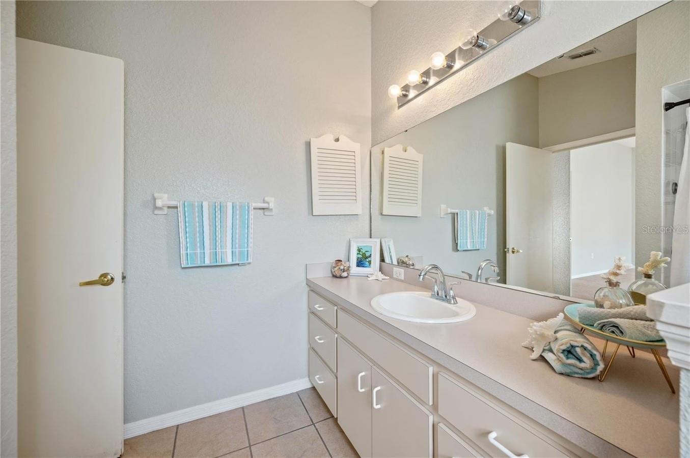 Primary bedroom suite's bathroom.