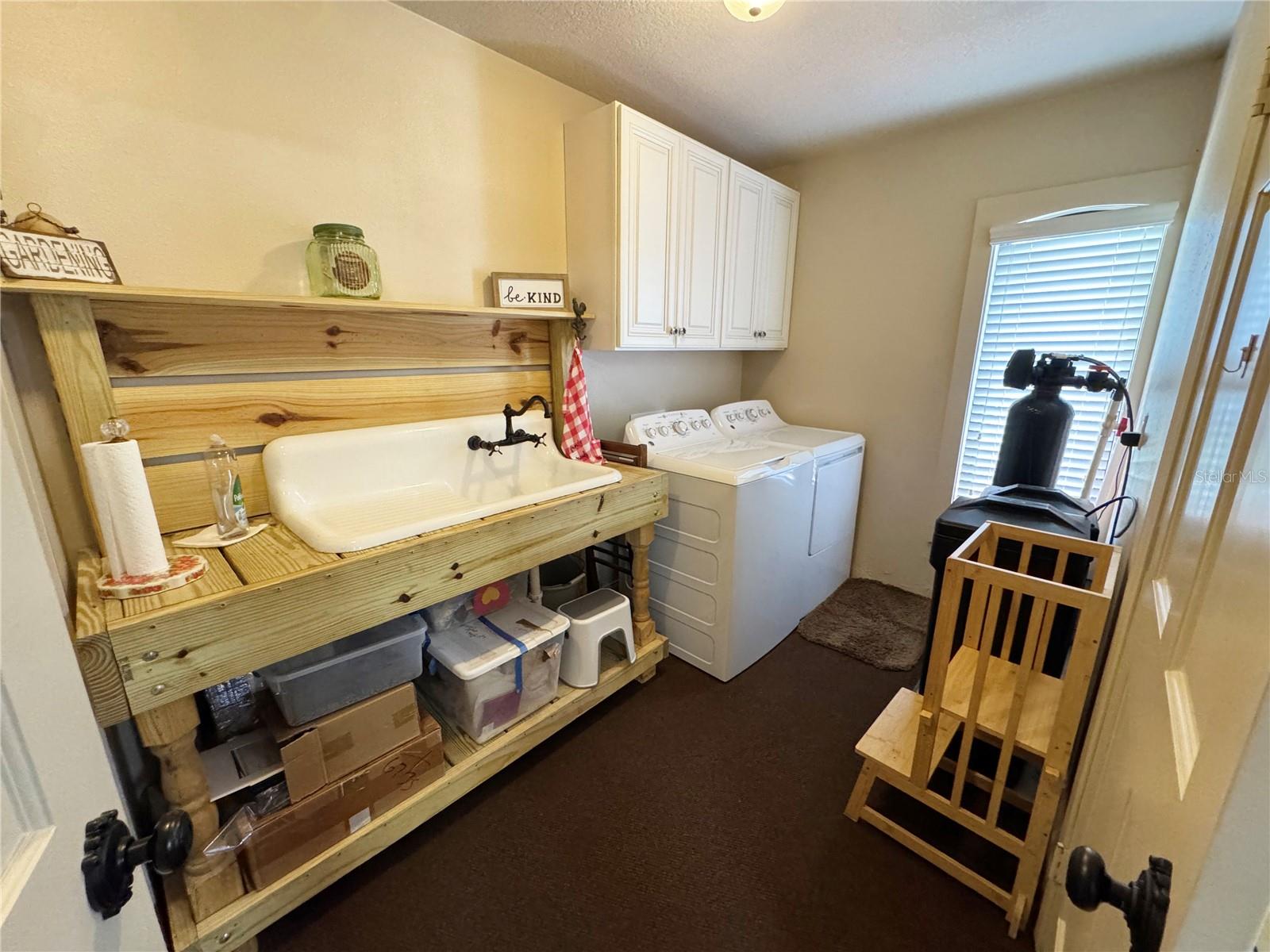 460 HOWARD AVENUE, Lakeland, FL 33815