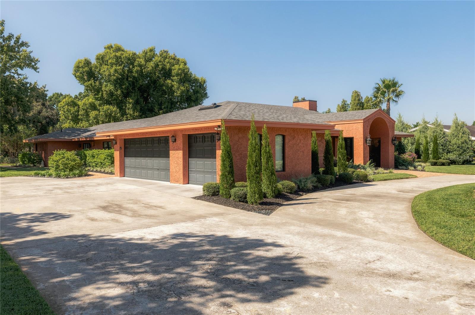 460 HOWARD AVENUE, Lakeland, FL 33815 460 HOWARD AVENUE, Lakeland, FL 33815