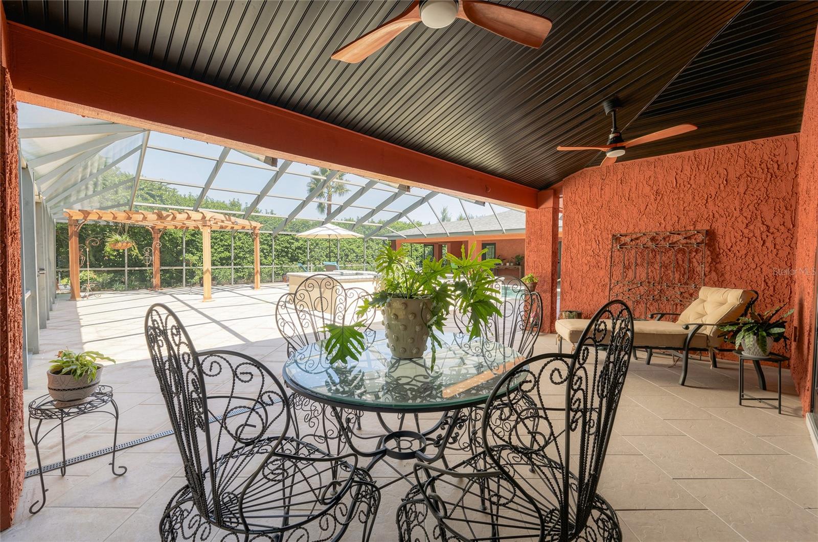 460 HOWARD AVENUE, Lakeland, FL 33815