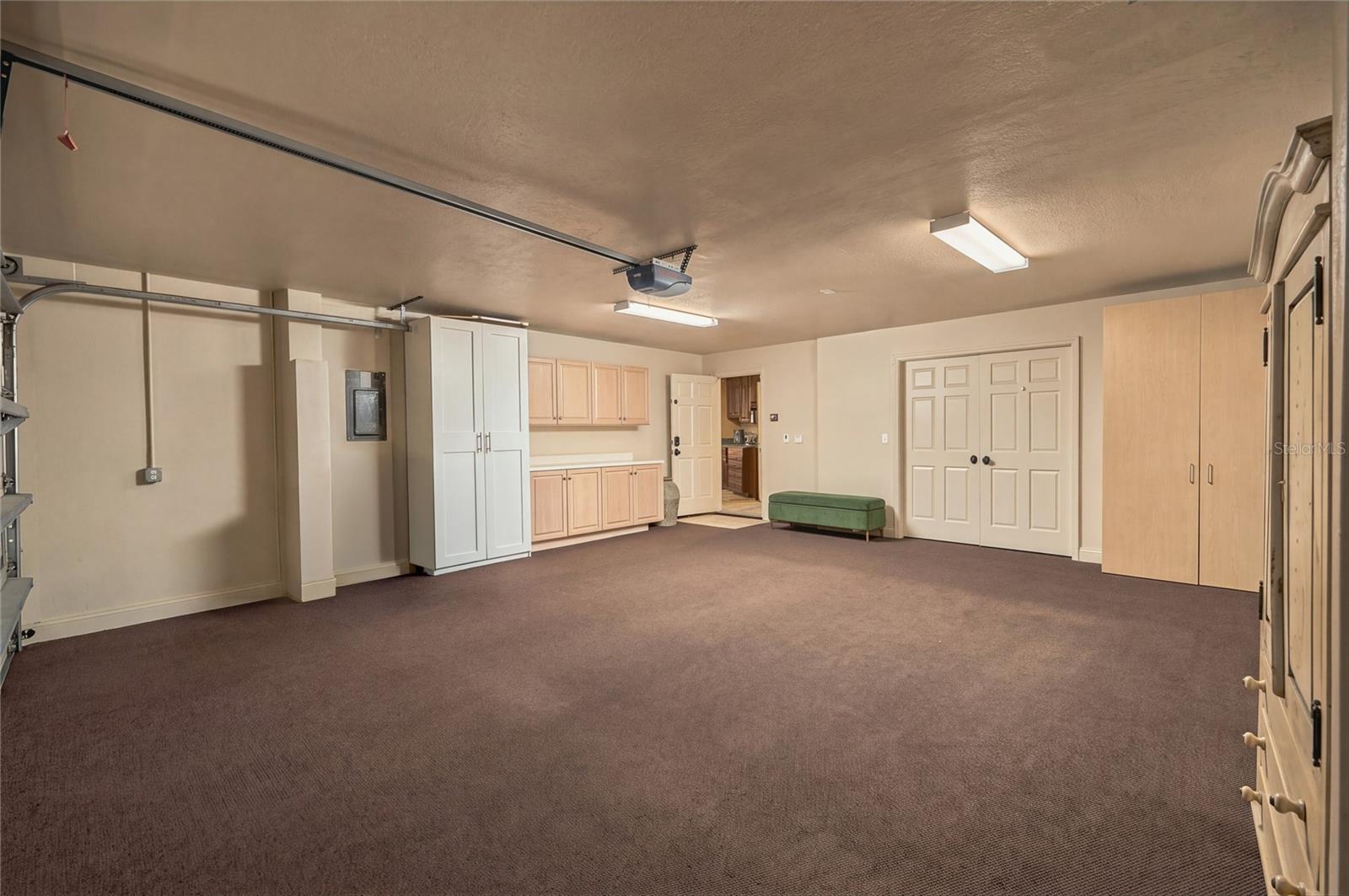 460 HOWARD AVENUE, Lakeland, FL 33815