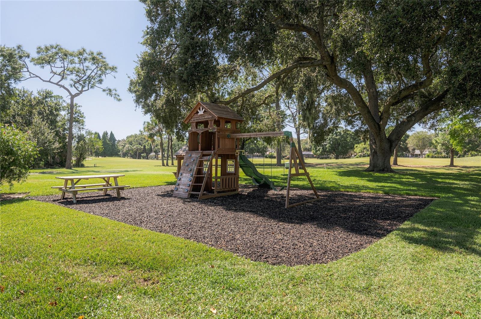 460 HOWARD AVENUE, Lakeland, FL 33815