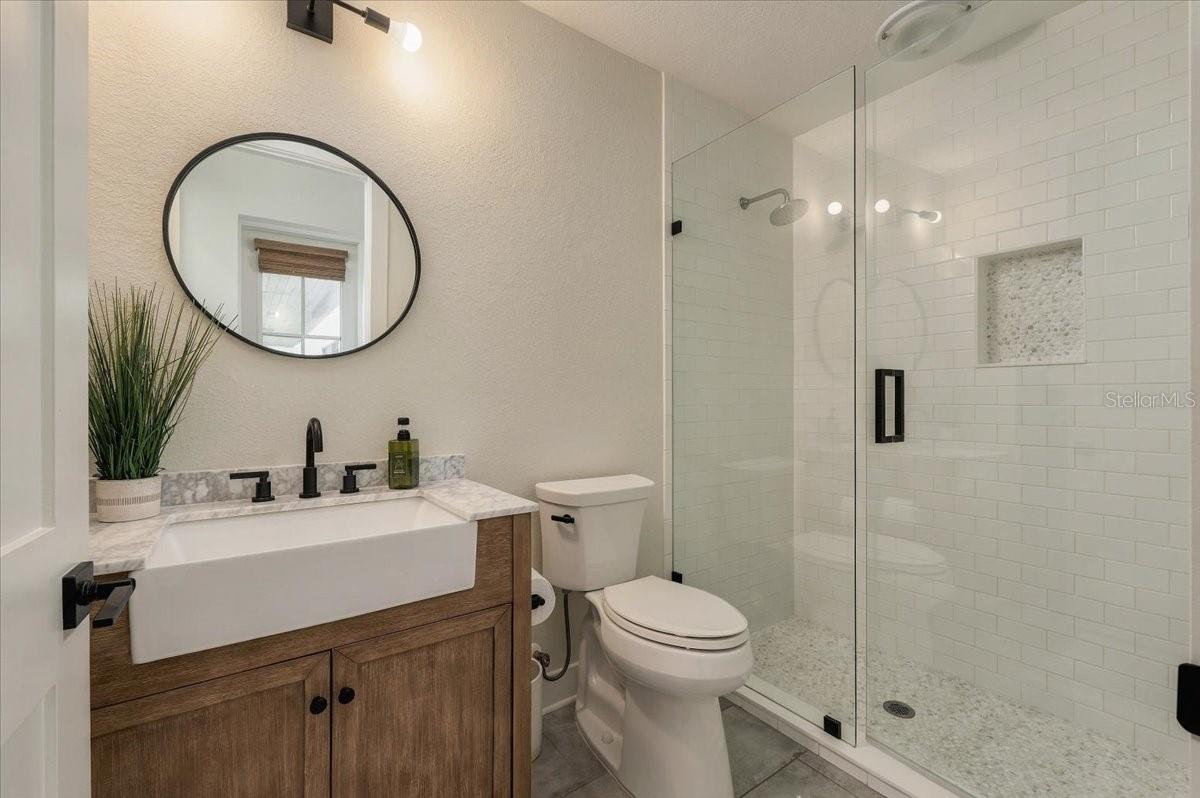 MIL / Guest Bathroom