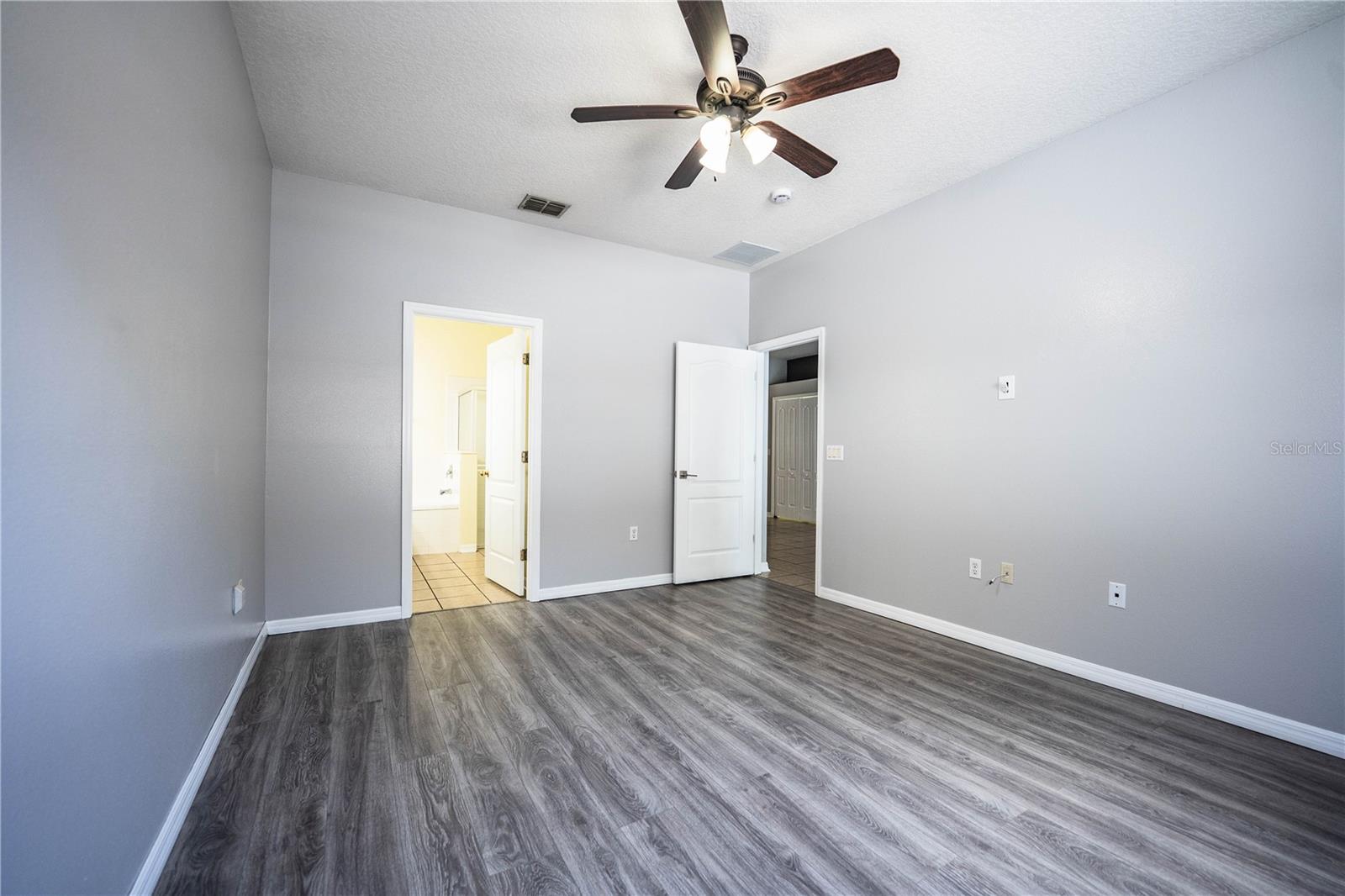 9975 SHADOW CREEK DRIVE, Orlando, FL 32832