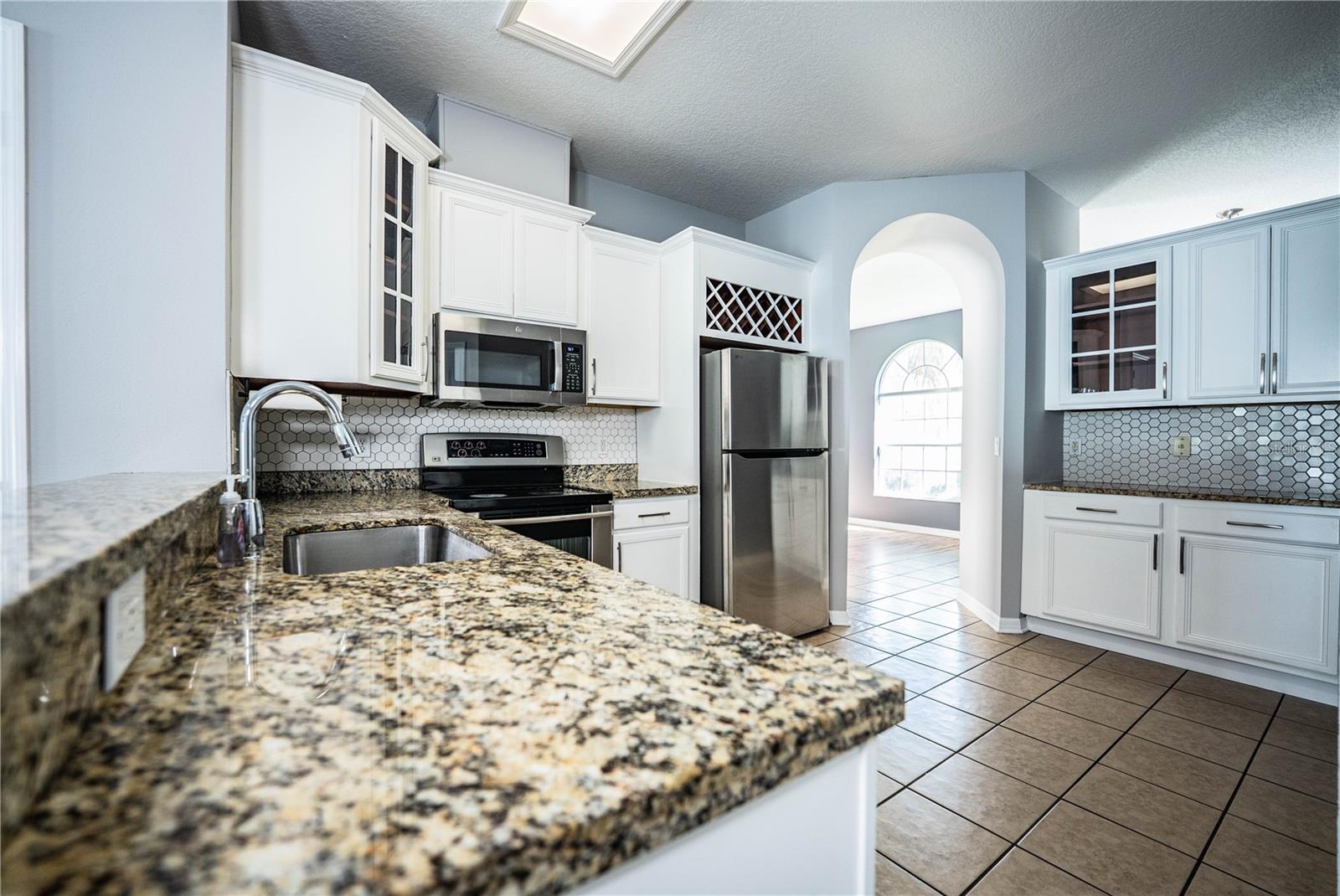 9975 SHADOW CREEK DRIVE, Orlando, FL 32832