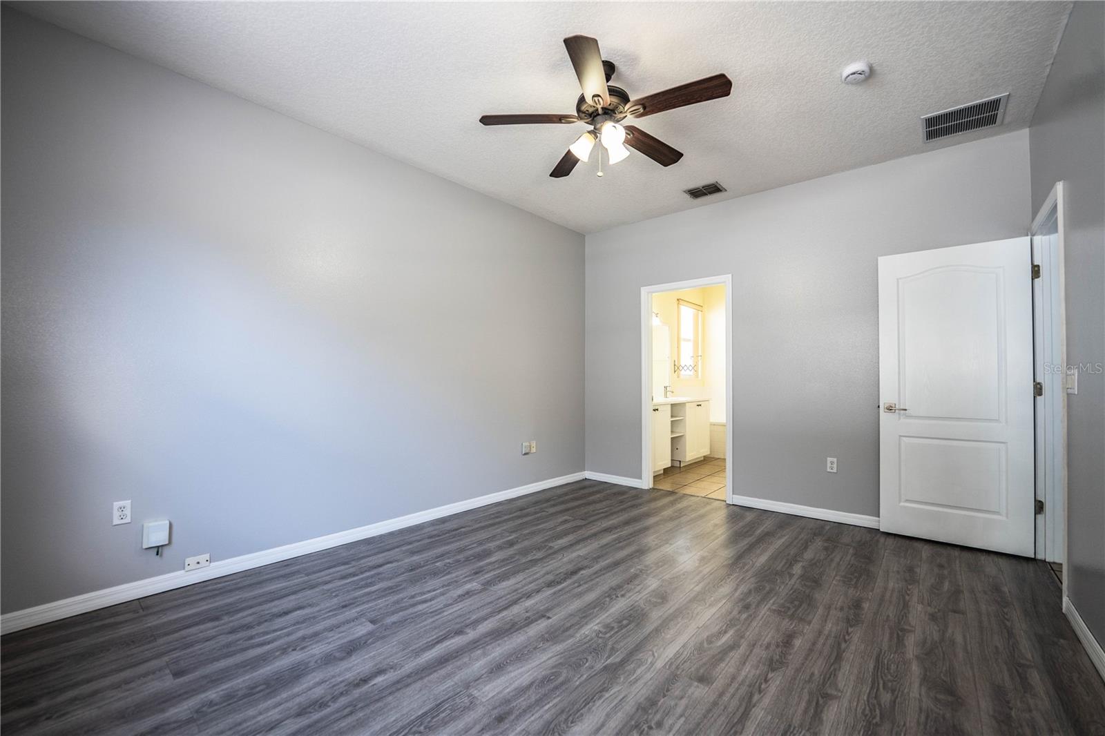 9975 SHADOW CREEK DRIVE, Orlando, FL 32832
