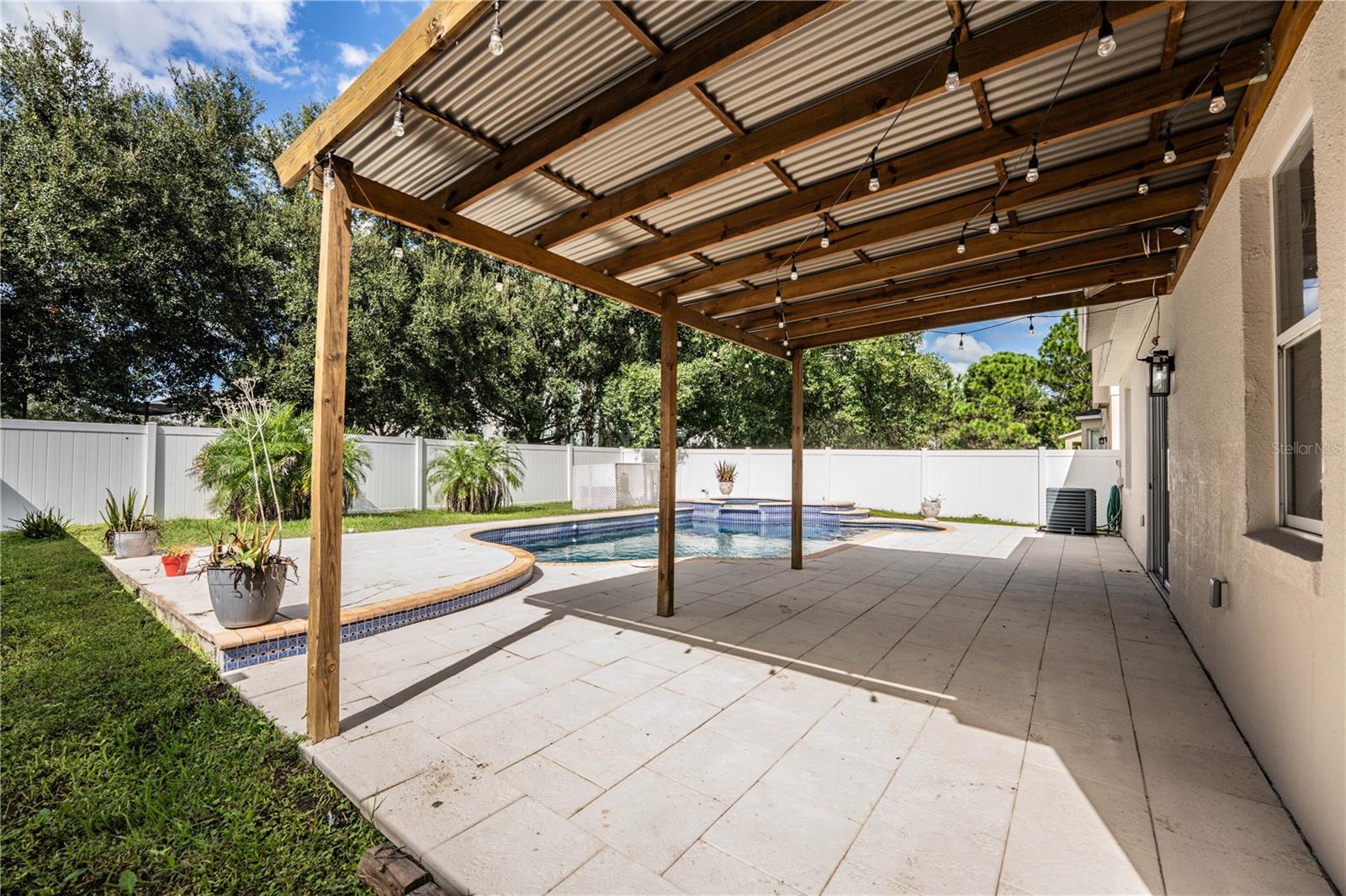 9975 SHADOW CREEK DRIVE, Orlando, FL 32832