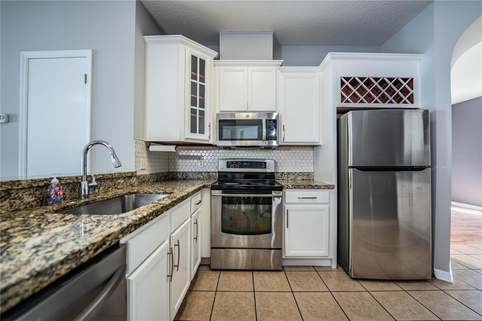 9975 SHADOW CREEK DRIVE, Orlando, FL 32832