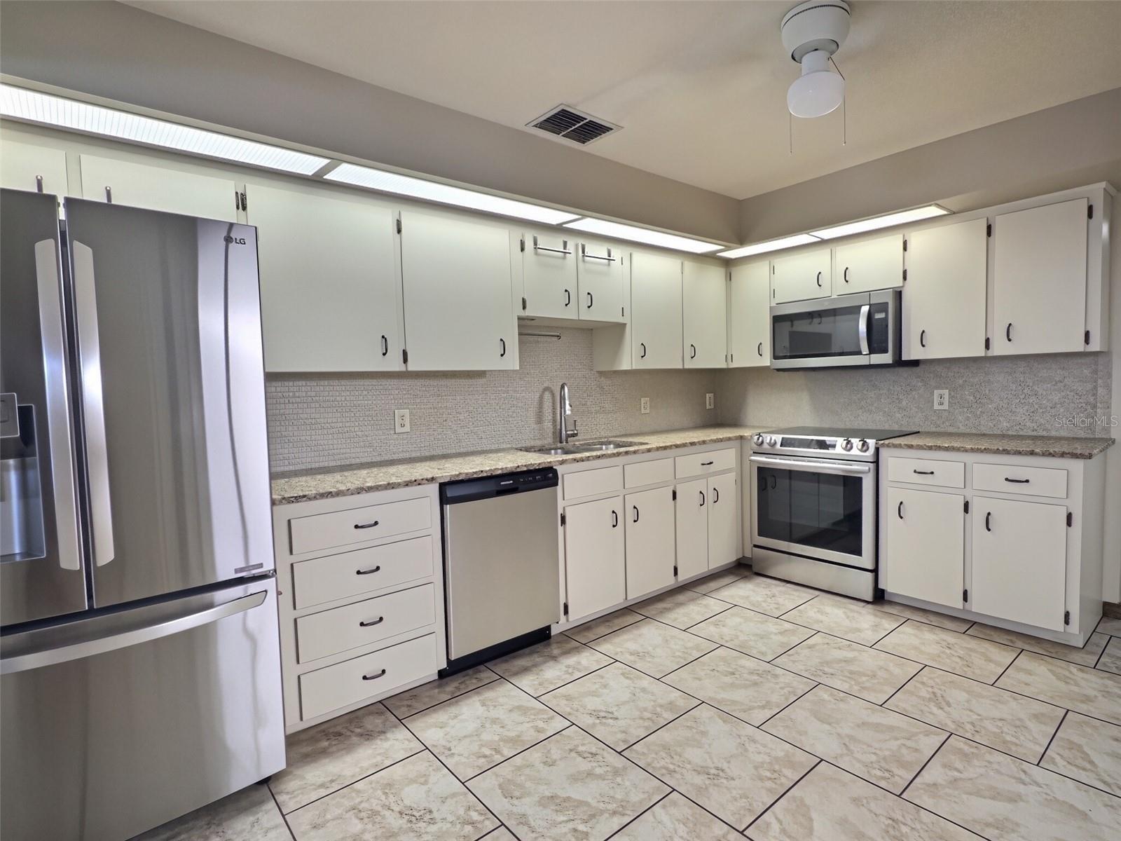 4446 GLENNS LANDING, Winter Haven, FL 33884