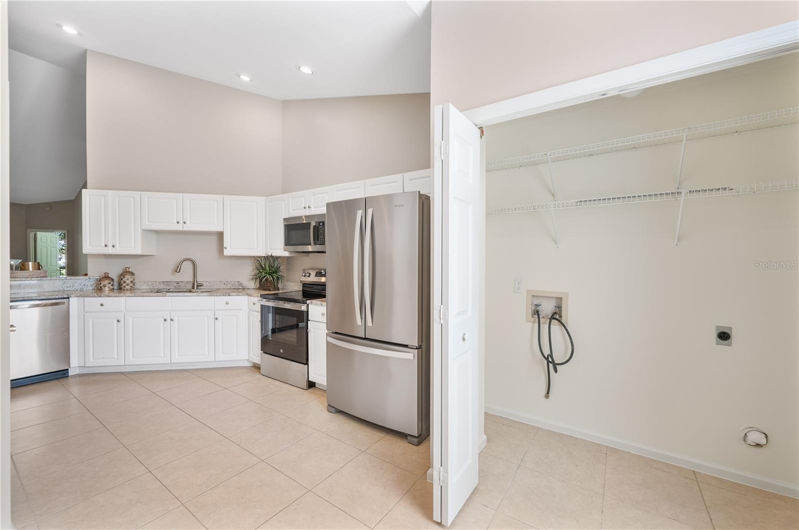 411 ENCLAVE PLACE, #411, Lakeland, FL 33803