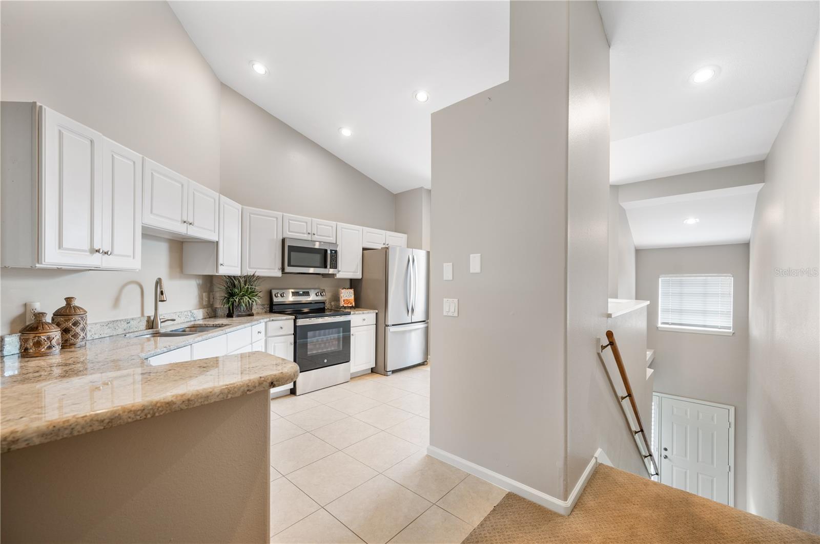 411 ENCLAVE PLACE, #411, Lakeland, FL 33803