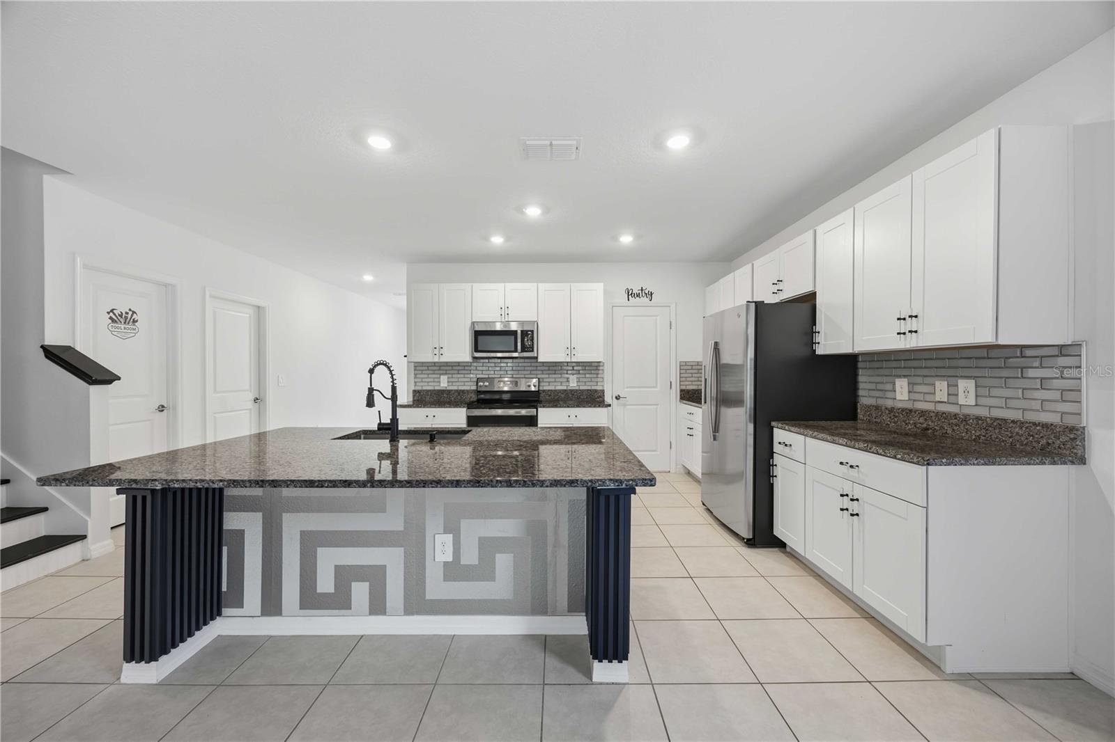 1814 RED LOOP, Lakeland, FL 33801