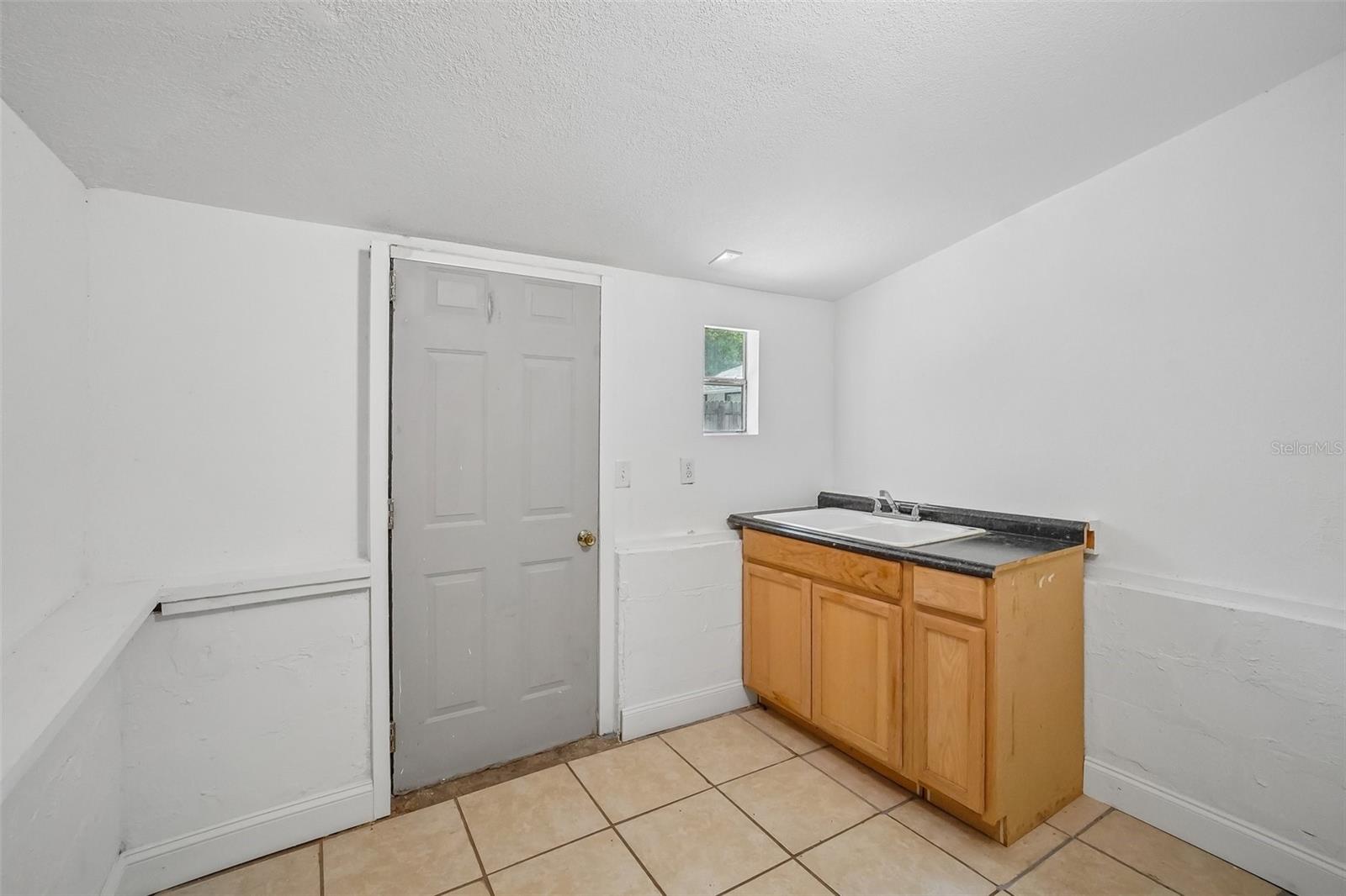 Guest House - Kitchenette