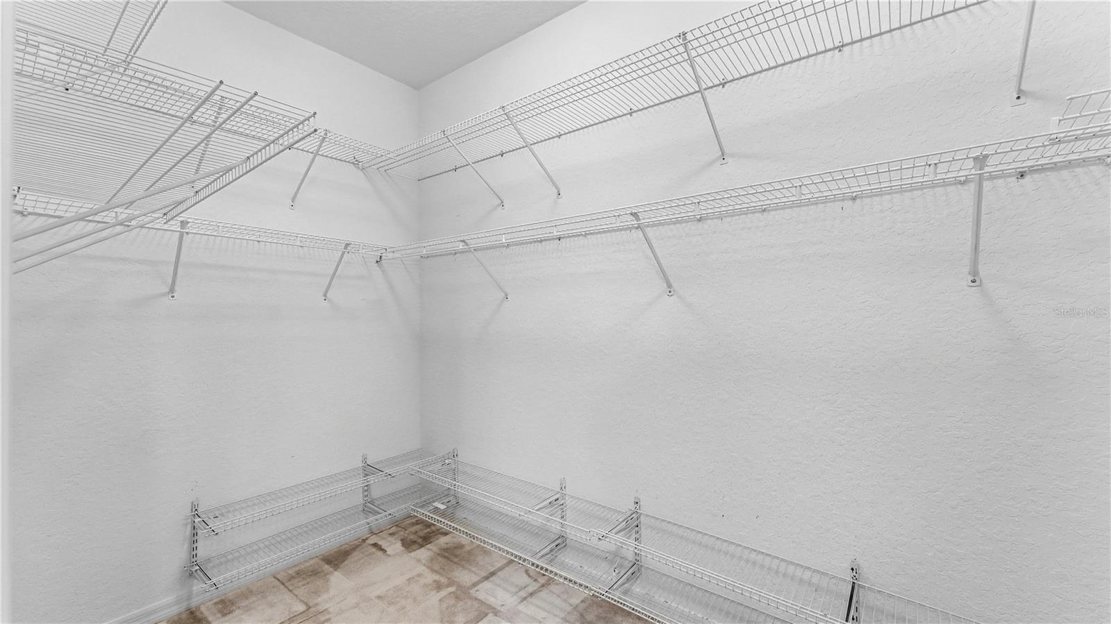 Walk in Closet