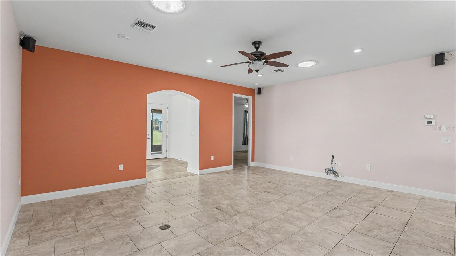 376 NOLANE LANE, Polk City, FL 33868 376 NOLANE LANE, Polk City, FL 33868