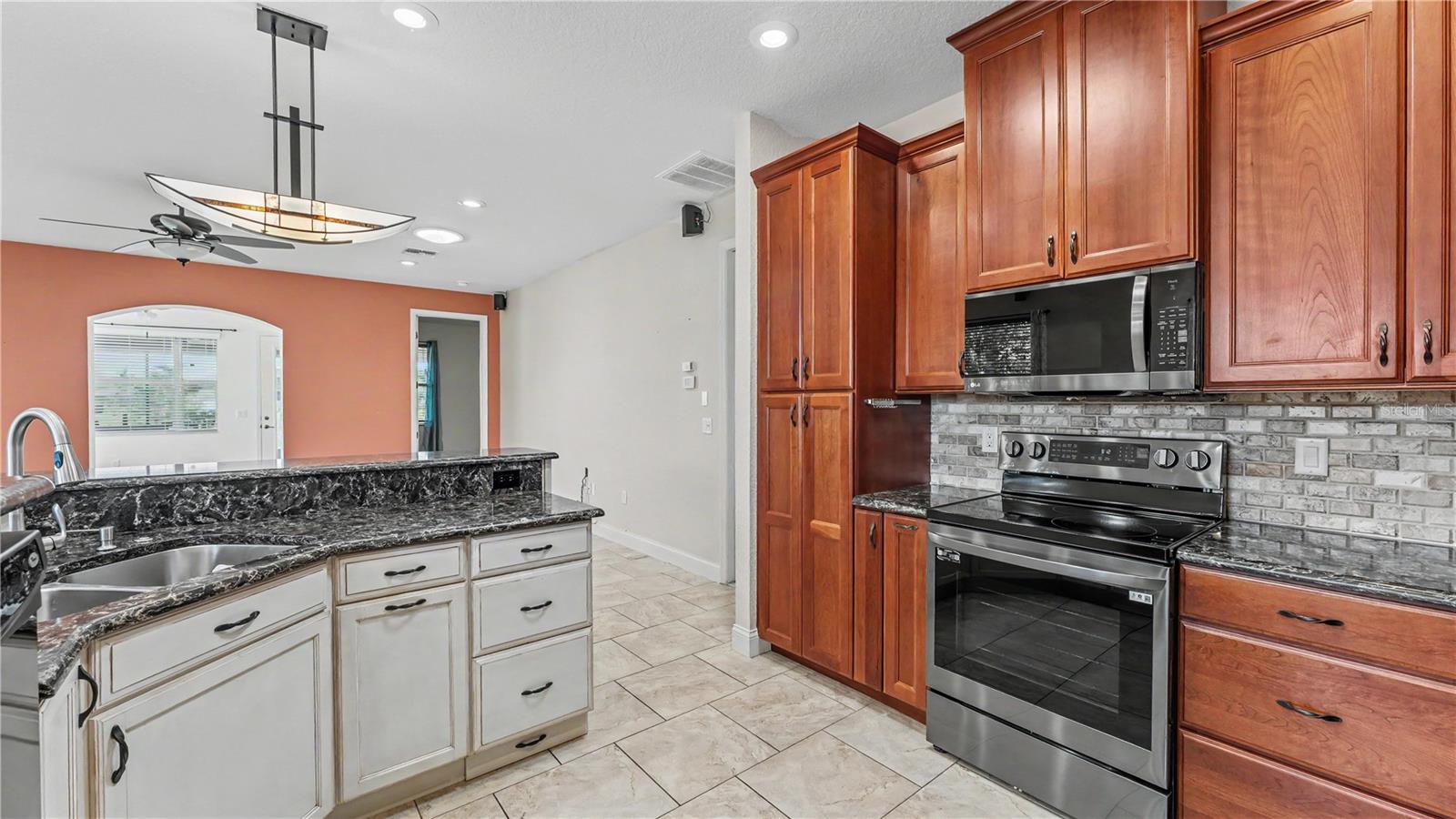 376 NOLANE LANE, Polk City, FL 33868 376 NOLANE LANE, Polk City, FL 33868