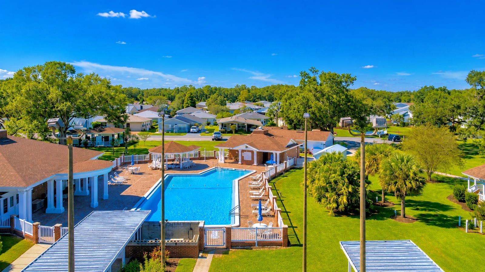 4930 COLONNADES CIRCLE E, Lakeland, FL 33811