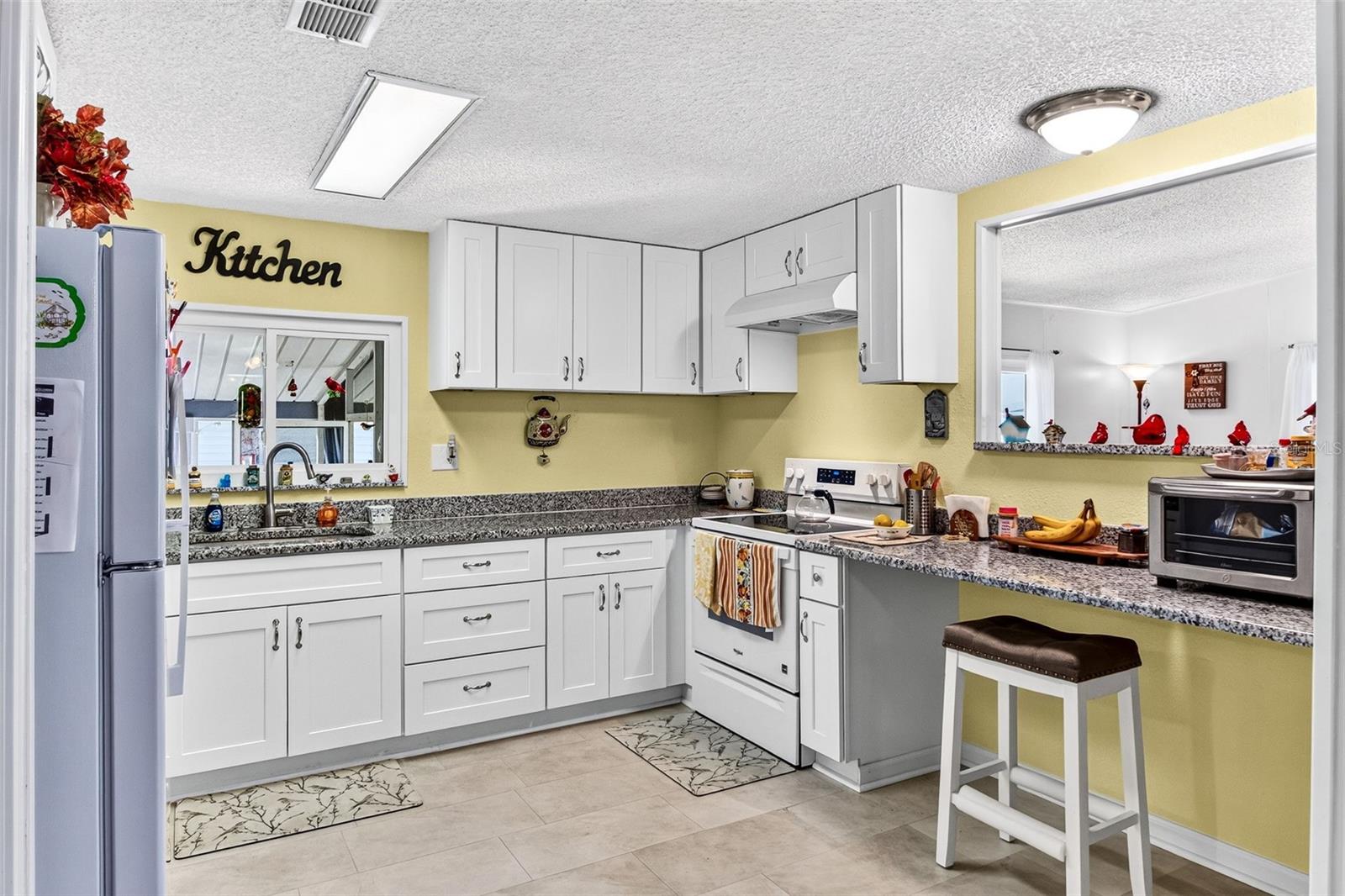 4930 COLONNADES CIRCLE E, Lakeland, FL 33811