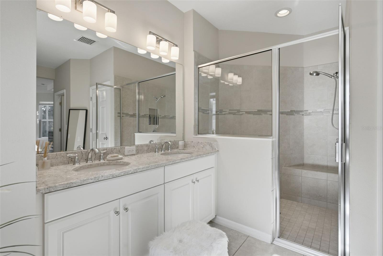 9009 SPRUCE CREEK CIRCLE, Riverview, FL 33578