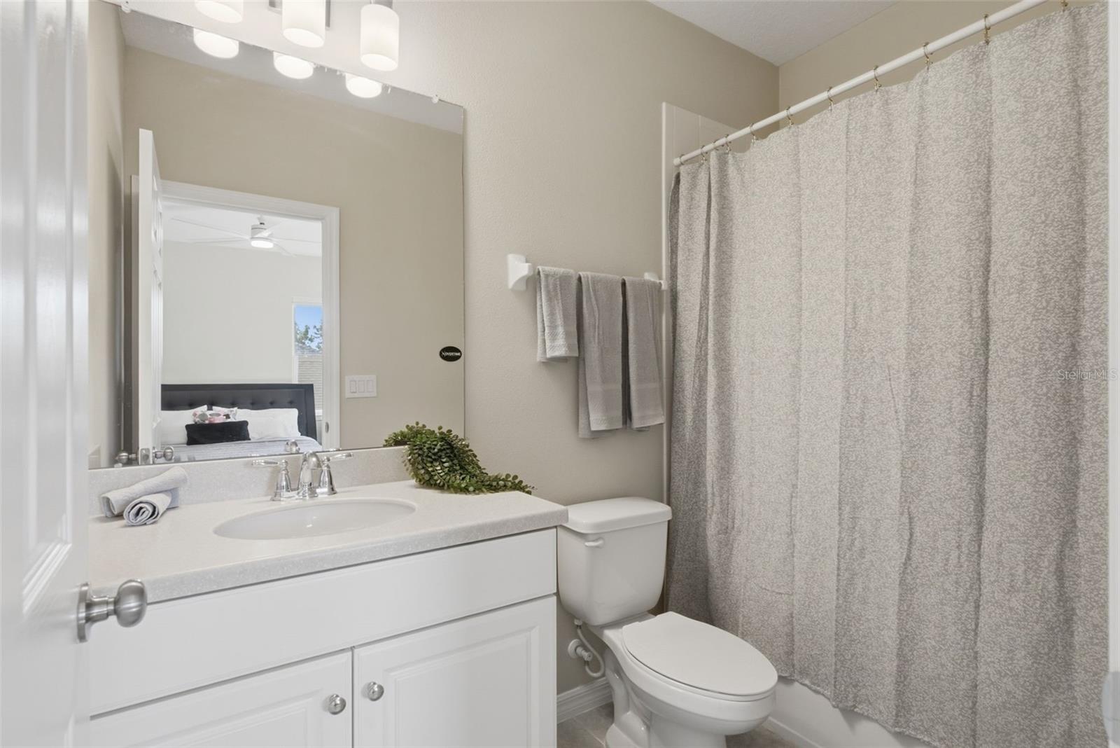 9009 SPRUCE CREEK CIRCLE, Riverview, FL 33578