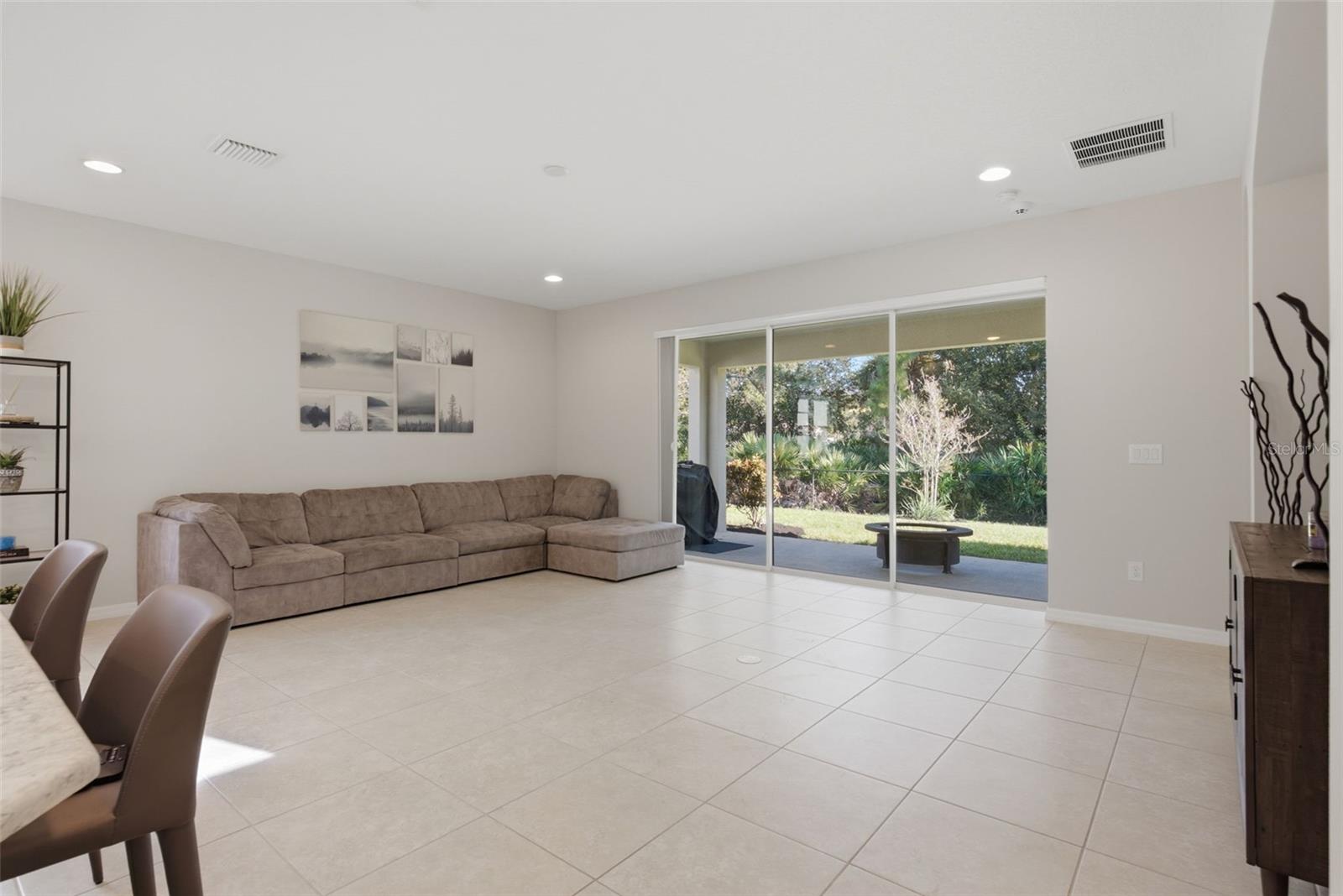 9009 SPRUCE CREEK CIRCLE, Riverview, FL 33578