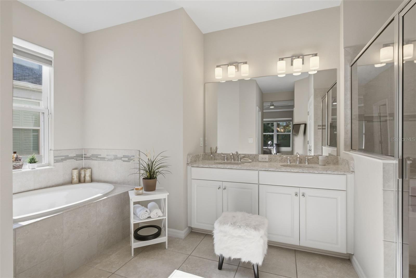 9009 SPRUCE CREEK CIRCLE, Riverview, FL 33578