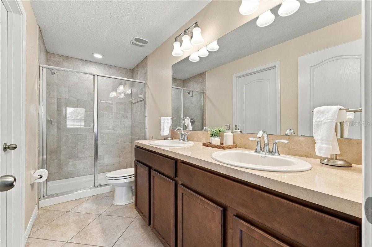 6416 SEDGEFORD DRIVE, Lakeland, FL 33811