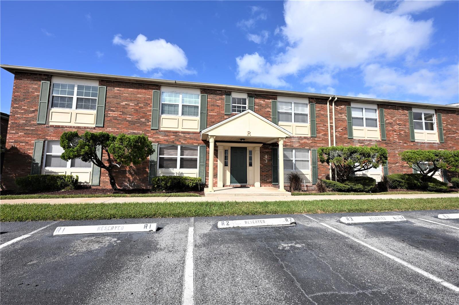 1920 E EDGEWOOD DRIVE, #R3, Lakeland, FL 33803